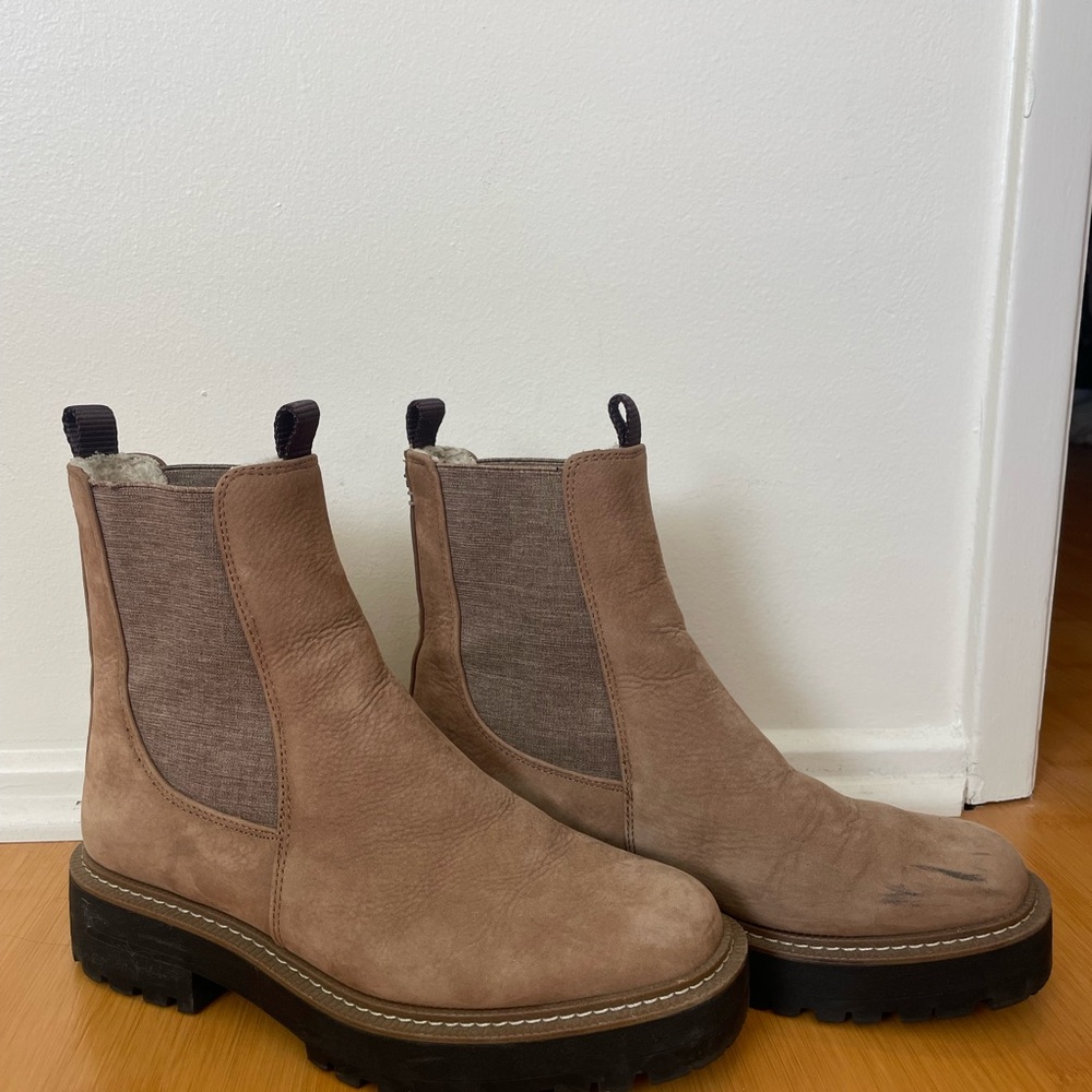 Sam Edelman Laguna Chelsea Boot 8.5